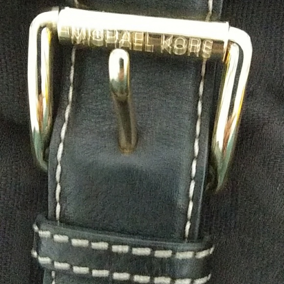 Michael Kors Signature Black Satchel Purse - Picture 4 of 6